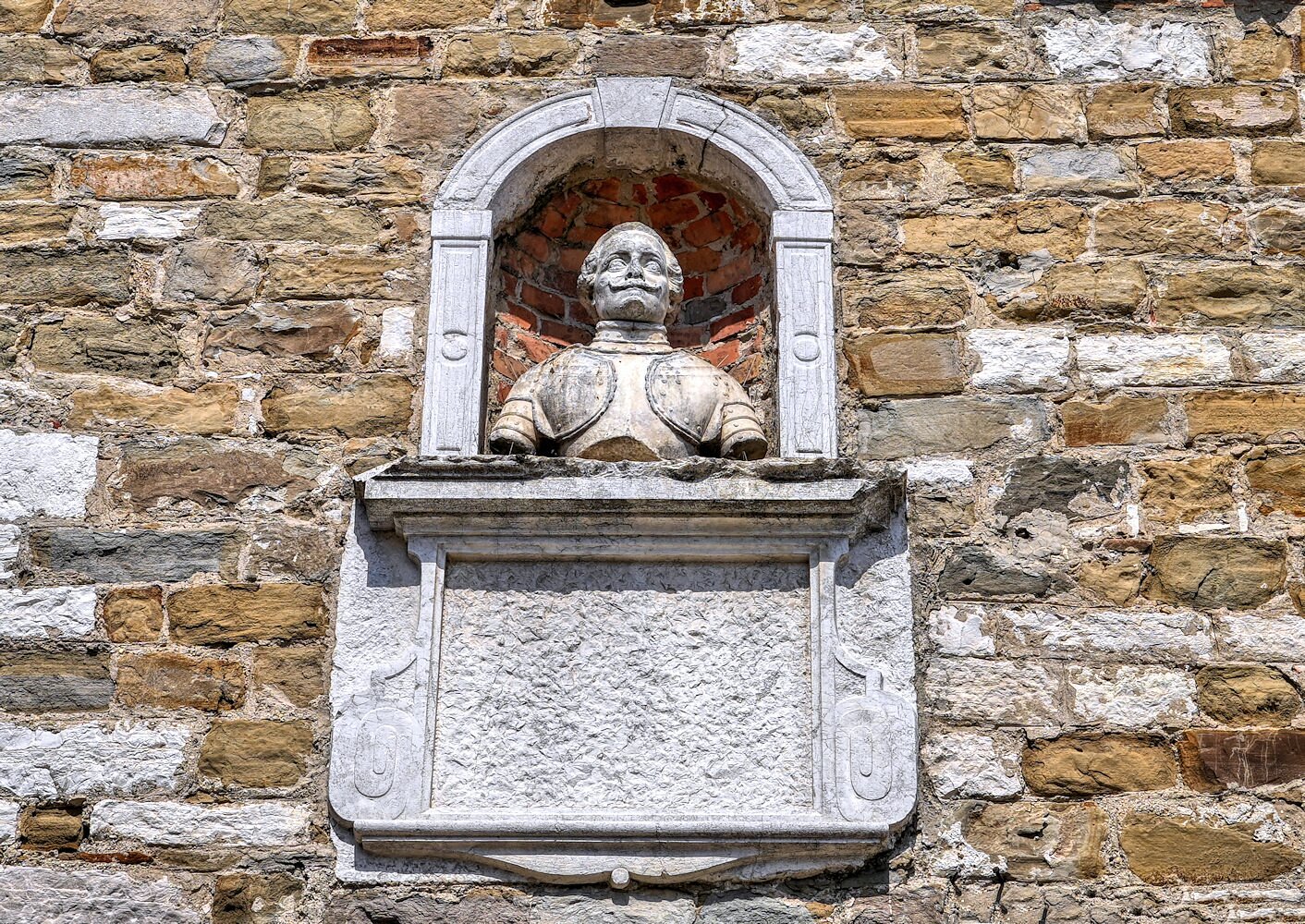 Partucular of the Tower with bust of Venetian governor